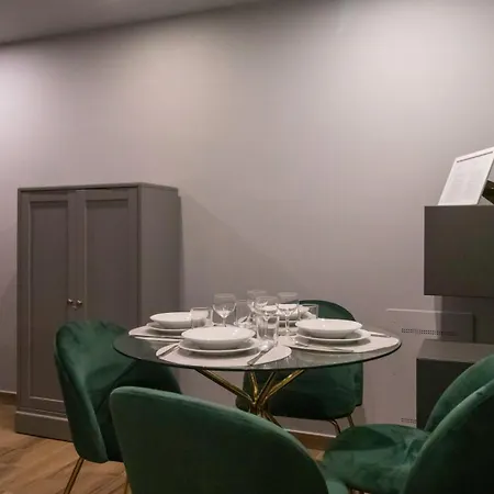 Intrho Pta Venezia Comfort Flat Milão Exterior foto